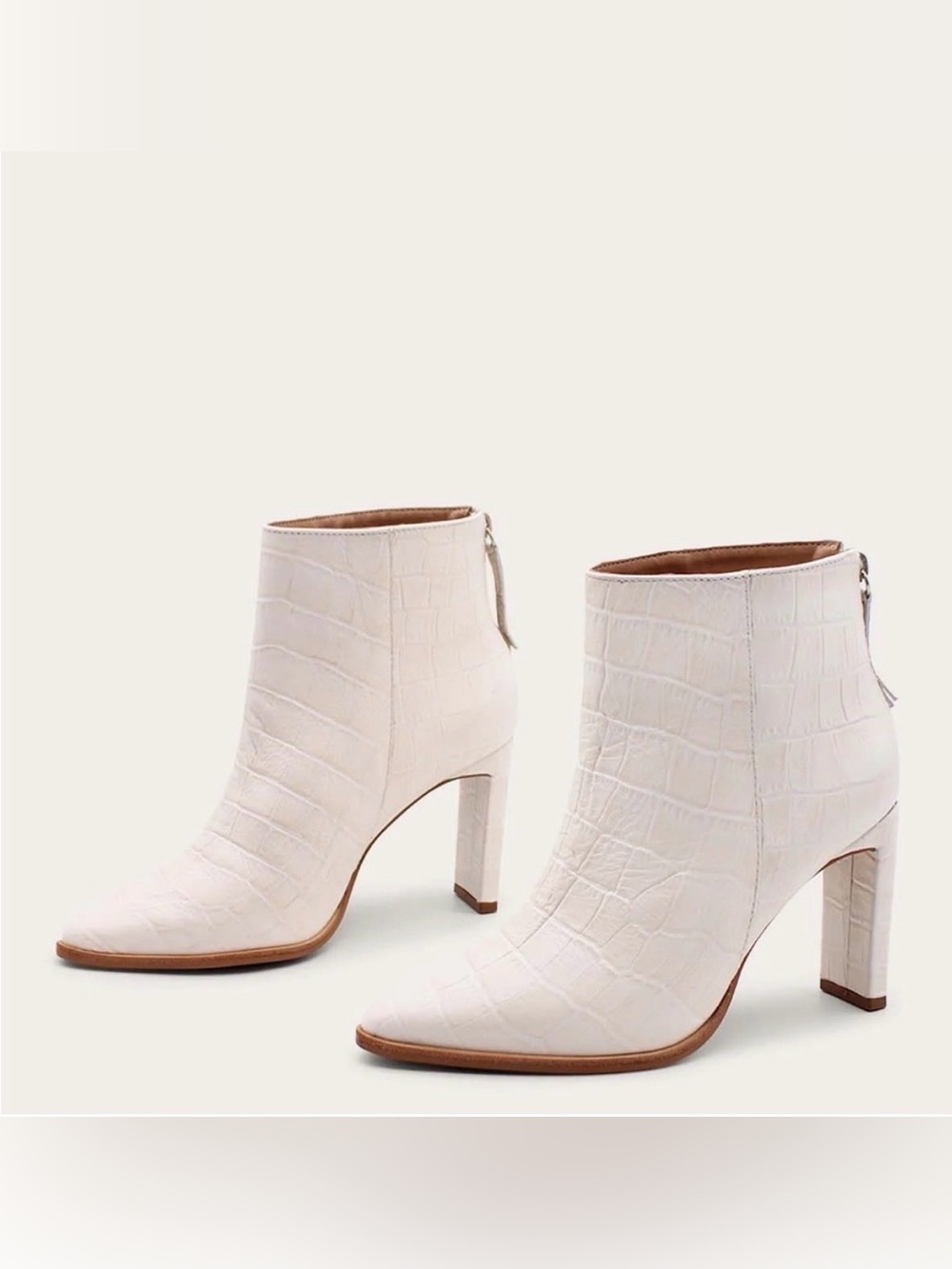 NIB Kaanas Chicago Booties Ivory Size 10